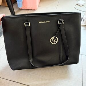 Michael Kors Saffiano Tote Bag